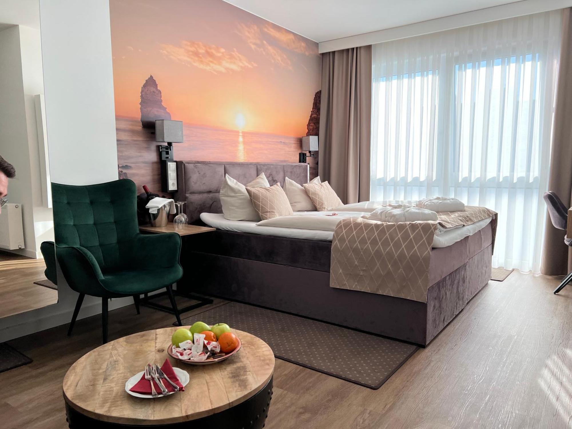 Hotel Ammerlaender Hof Westerstede Esterno foto